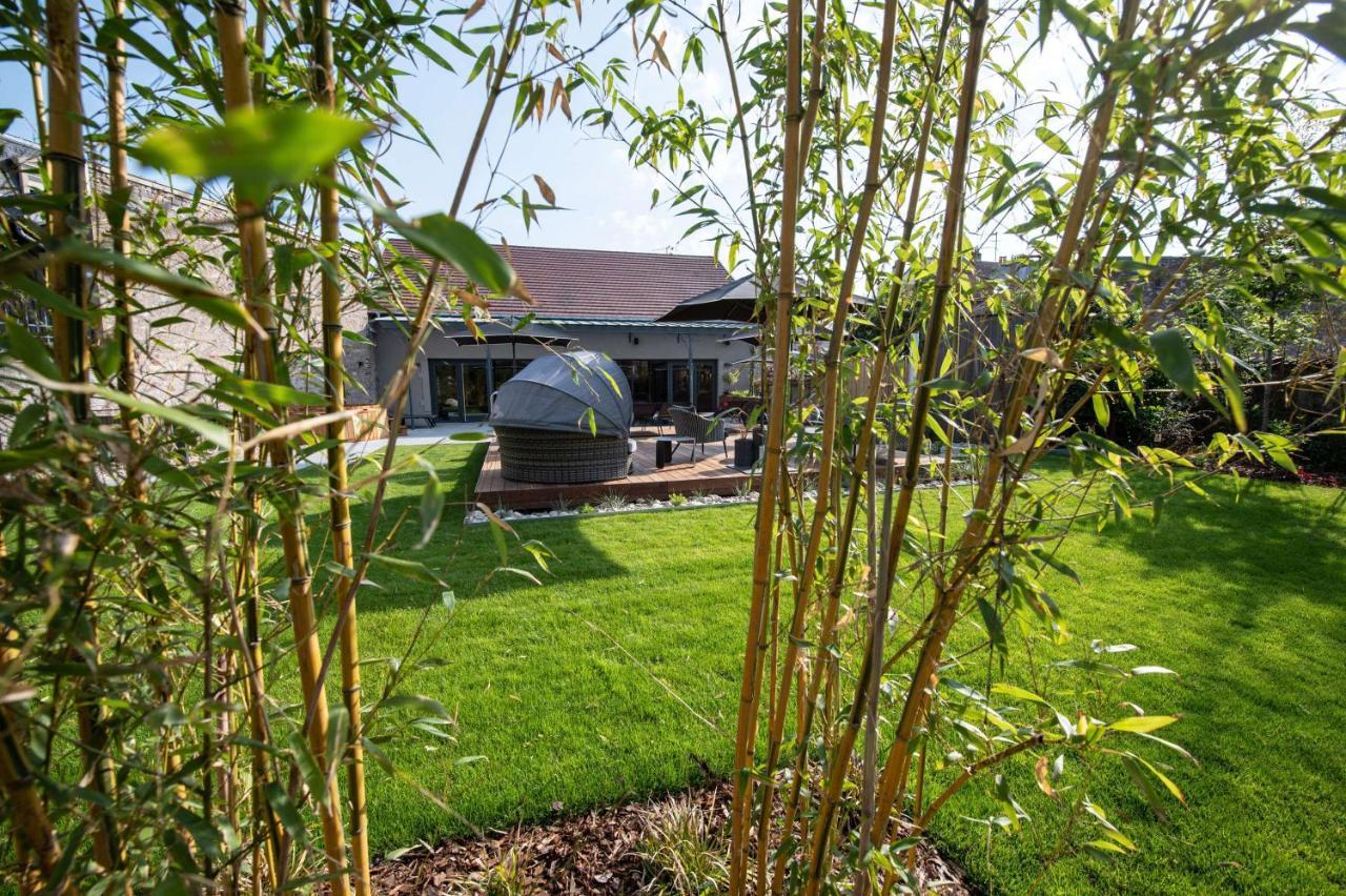 Best Western Premier Le Chapitre Hotel And Spa Remiremont Exteriör bild