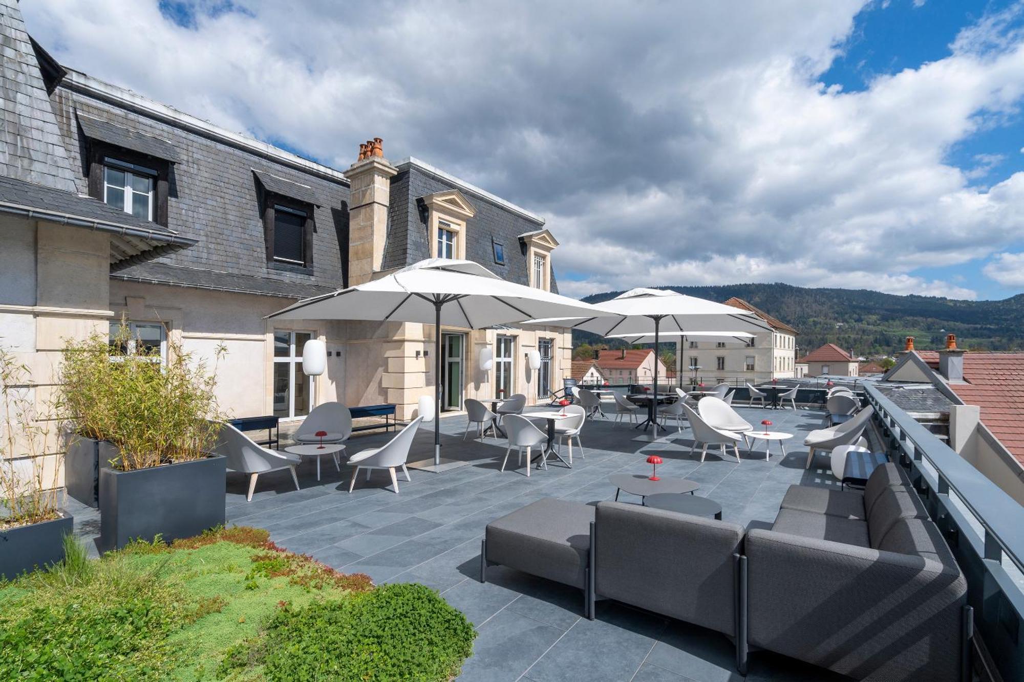 Best Western Premier Le Chapitre Hotel And Spa Remiremont Exteriör bild
